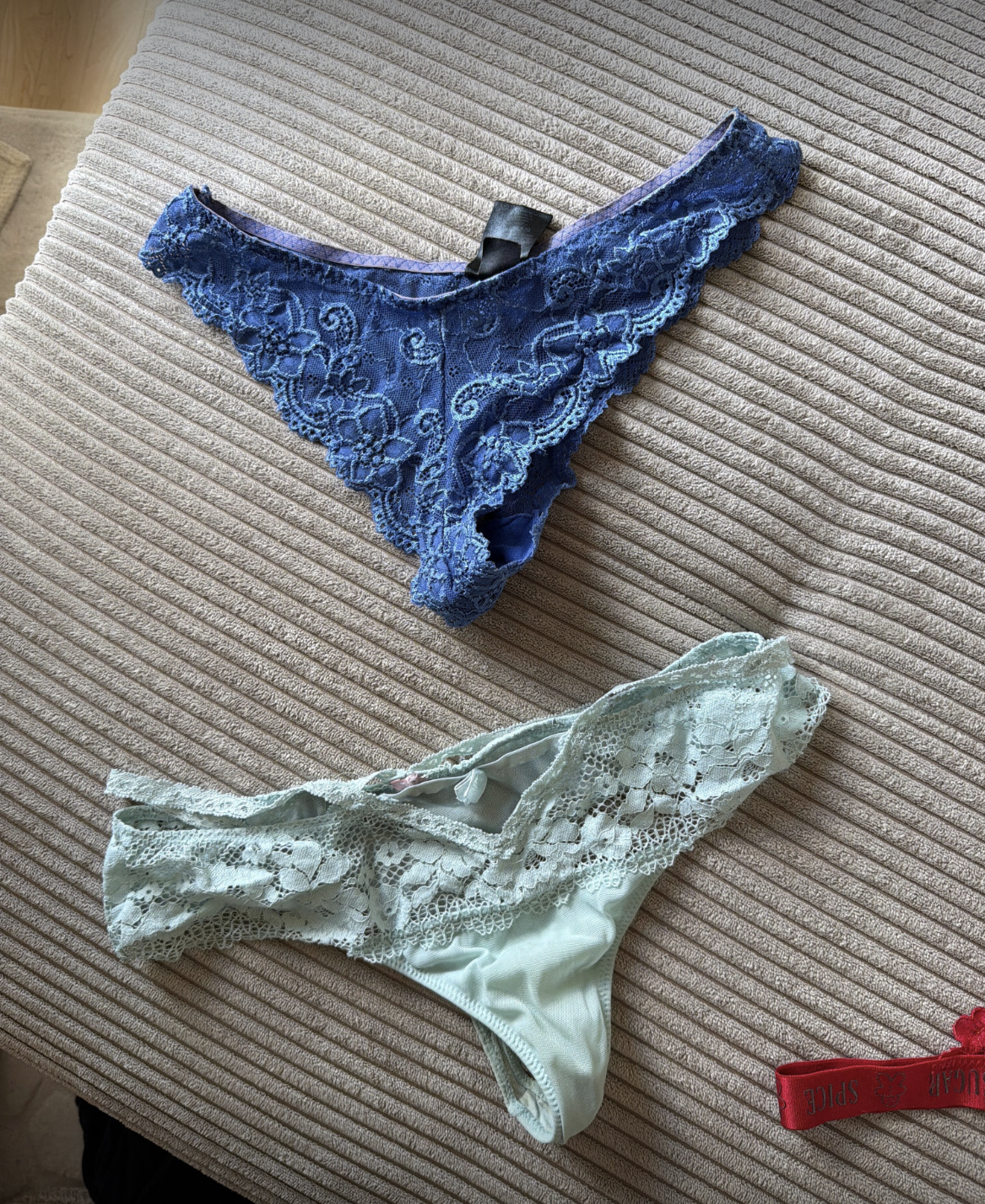 Slips getragen“